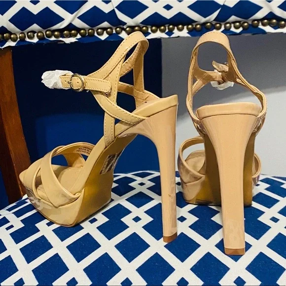 Nude patent strappy heeled sandals - Picture 6 of 13